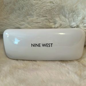 Nine West white and black eyeglasses case- NWOT